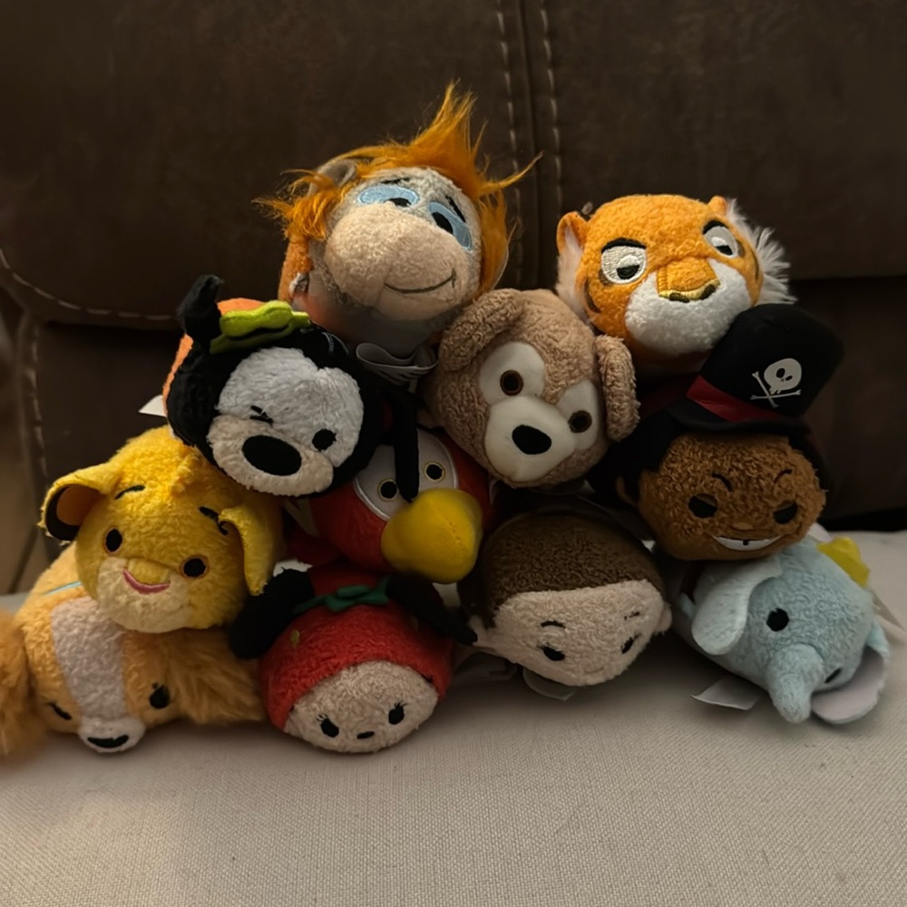 Tsum tsum plush lot